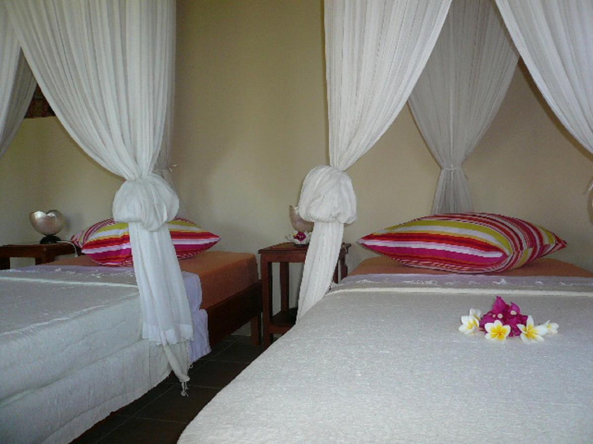 Sananda Bungalow Lovina Стая снимка